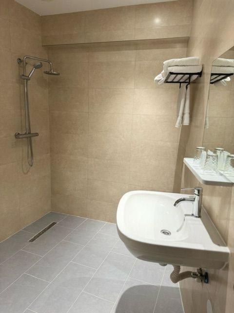 Ma Airport Hotel Hoofddorp Ngoại thất bức ảnh